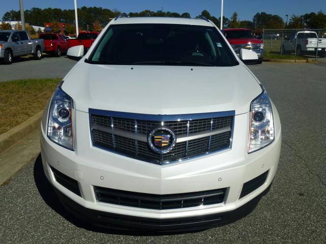 Cadillac SRX 2011 photo 1