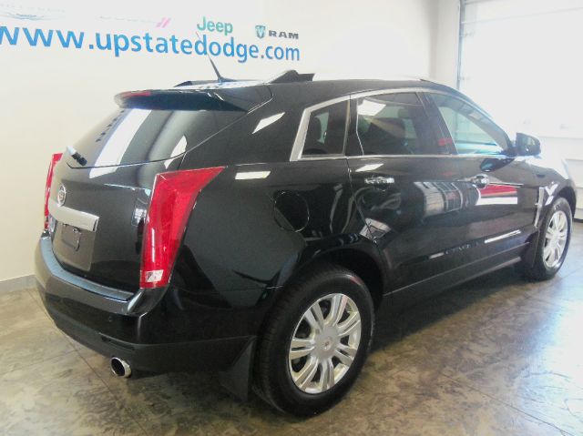 Cadillac SRX 2011 photo 1