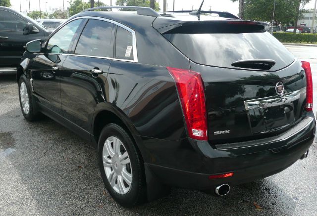 Cadillac SRX 2011 photo 3