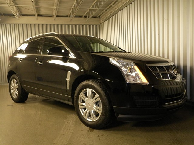 Cadillac SRX 2011 photo 2