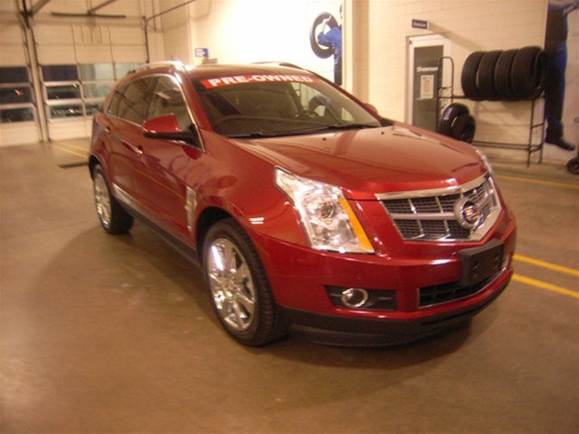 Cadillac SRX 2011 photo 1