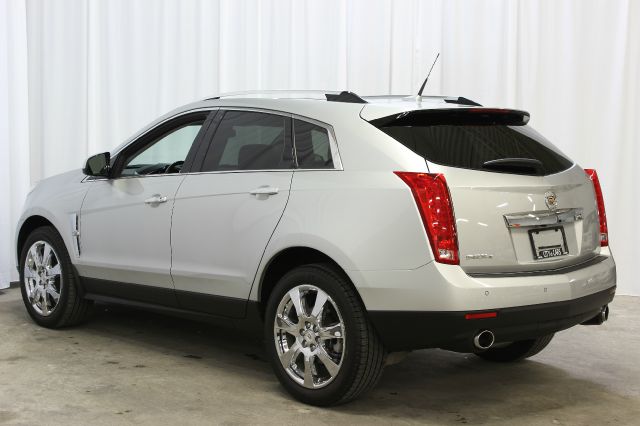 Cadillac SRX 2011 photo 1