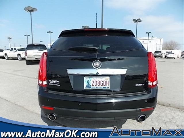 Cadillac SRX 2011 photo 1