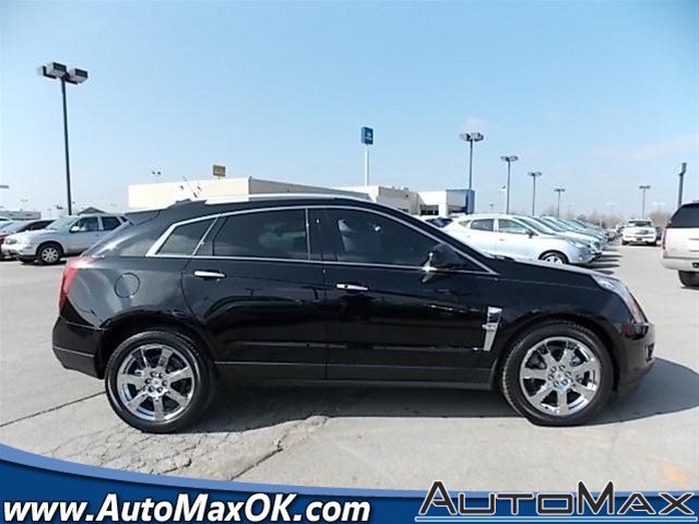 Cadillac SRX 2011 photo 3