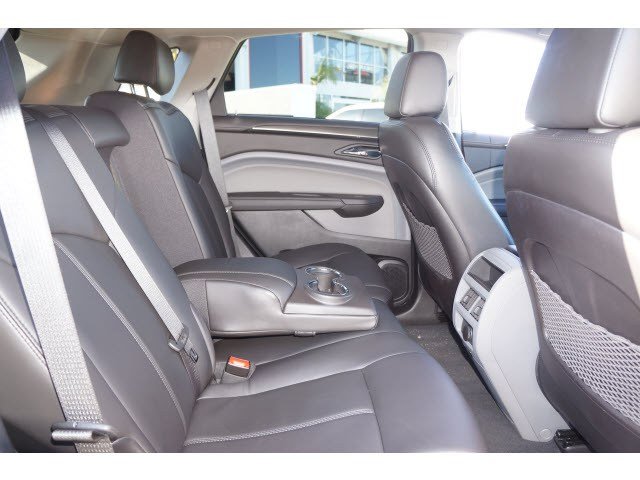 Cadillac SRX 2011 photo 1