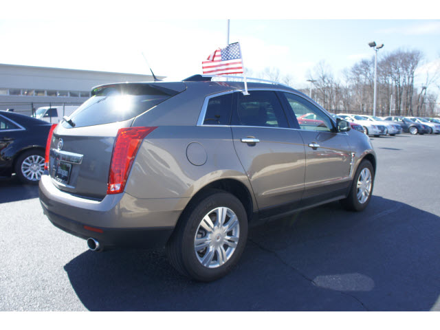 Cadillac SRX 2011 photo 3