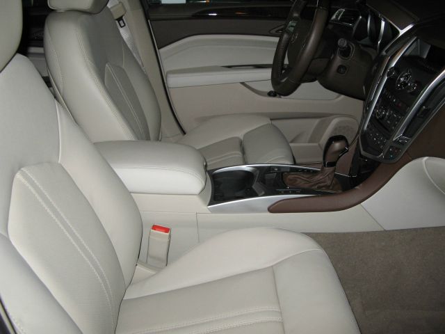 Cadillac SRX 2012 photo 1