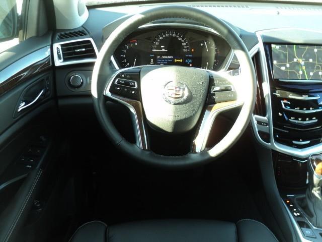 Cadillac SRX 2013 photo 1