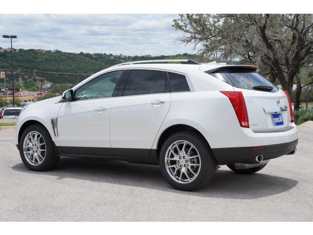 Cadillac SRX 2013 photo 1