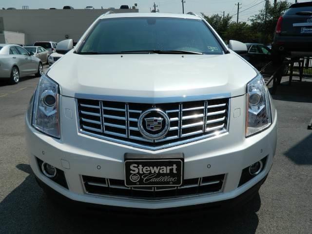 Cadillac SRX 2013 photo 1