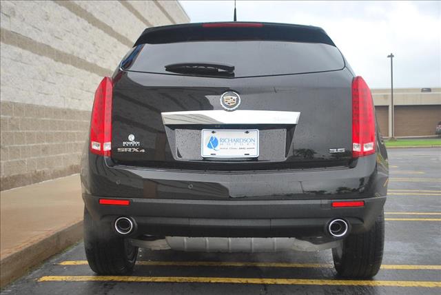 Cadillac SRX 2013 photo 1