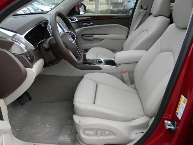 Cadillac SRX SEL 1 Owner AWD SUV