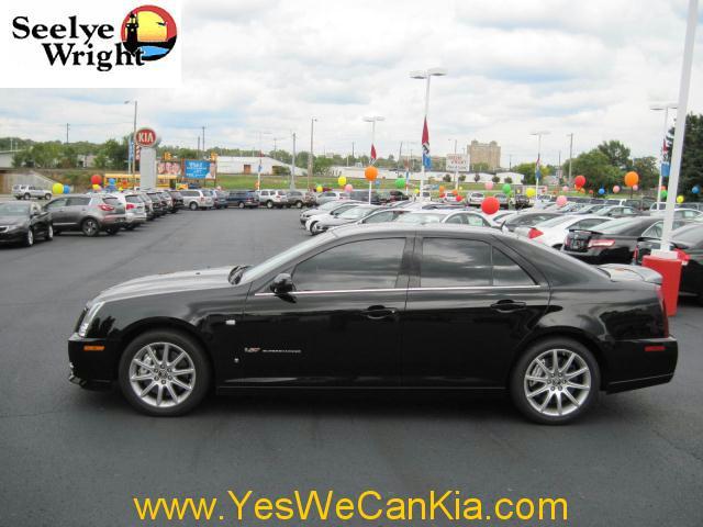 Cadillac STS-V 2006 photo 5