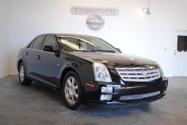 Cadillac STS 2005 photo 2