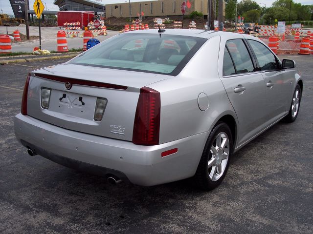 Cadillac STS 2005 photo 10