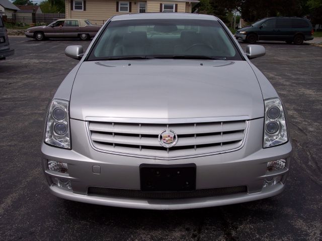 Cadillac STS 2005 photo 13