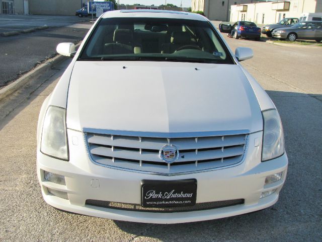 Cadillac STS 2005 photo 3