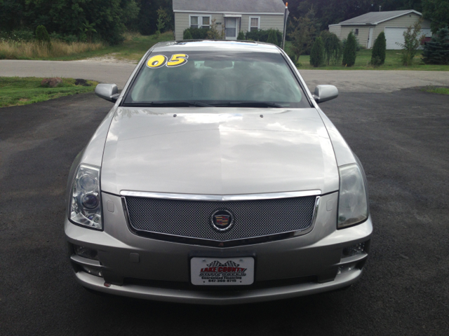 Cadillac STS 2005 photo 2