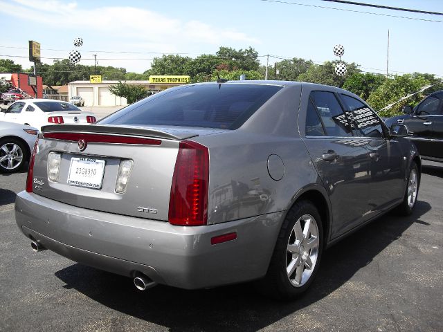 Cadillac STS 2005 photo 4