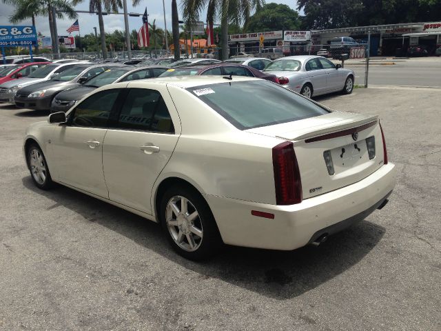 Cadillac STS 2005 photo 4