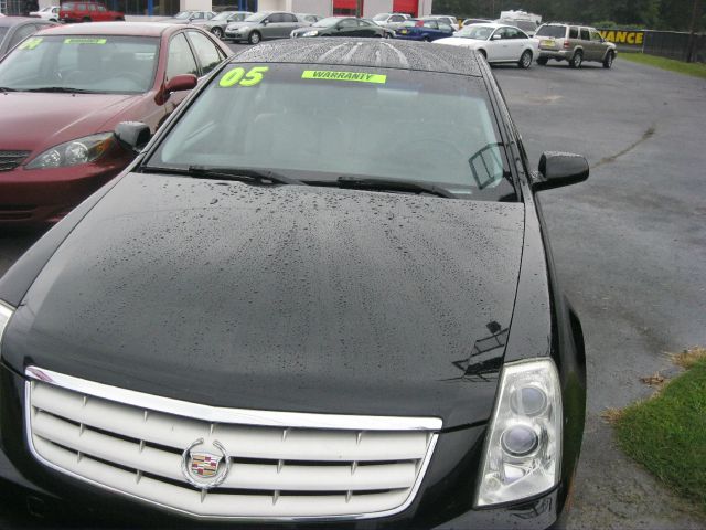 Cadillac STS 2005 photo 2