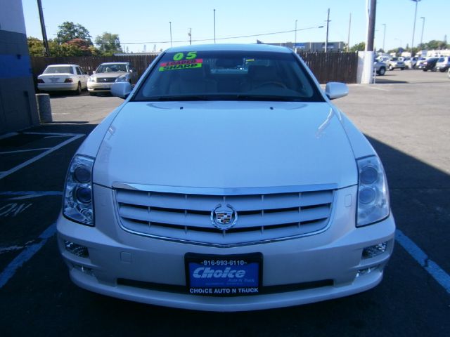 Cadillac STS 2005 photo 1