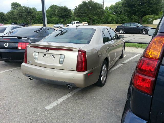 Cadillac STS 2005 photo 3