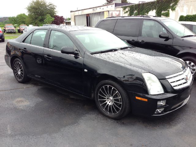 Cadillac STS 2005 photo 1