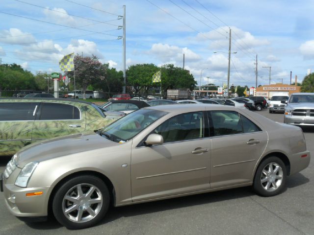 Cadillac STS 2005 photo 1