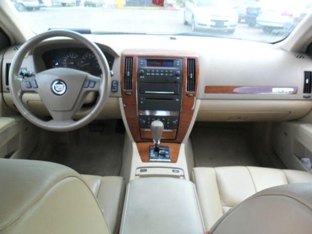 Cadillac STS 2005 photo 3