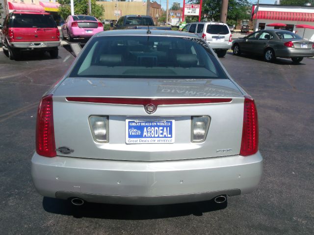 Cadillac STS 2005 photo 3