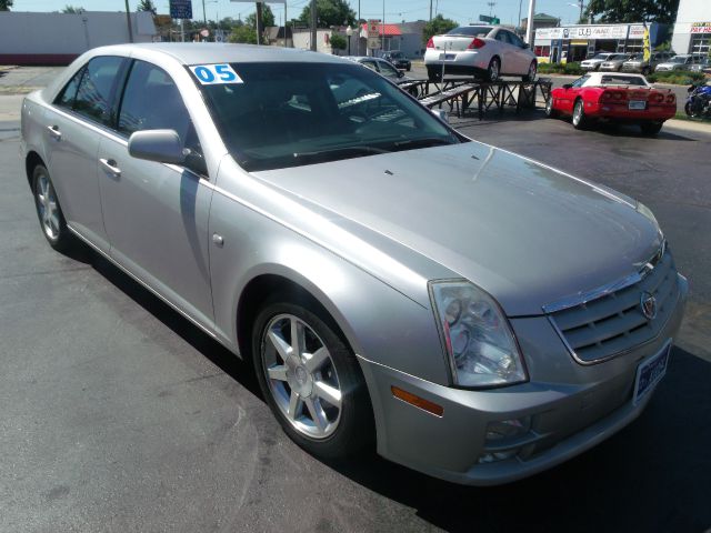 Cadillac STS 2005 photo 4