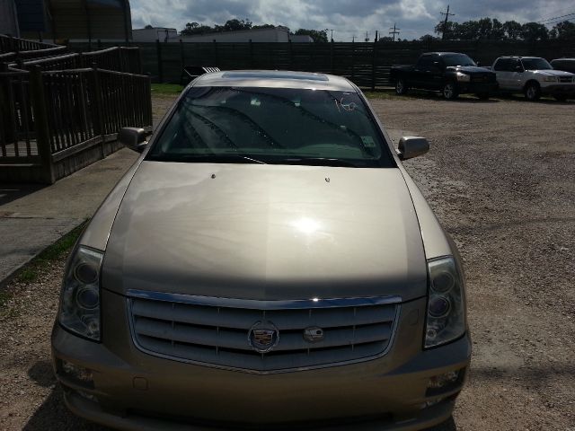 Cadillac STS 2005 photo 12