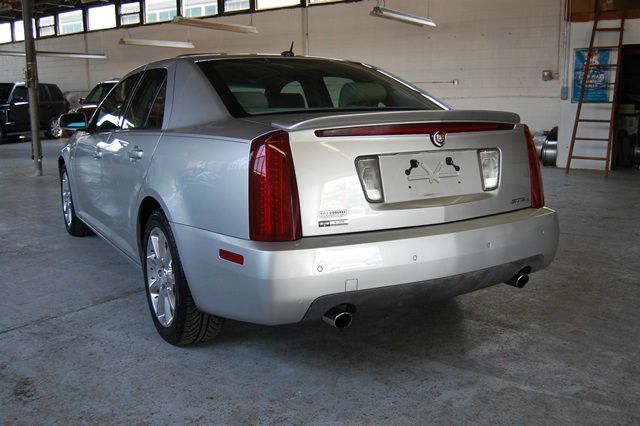 Cadillac STS 2005 photo 7