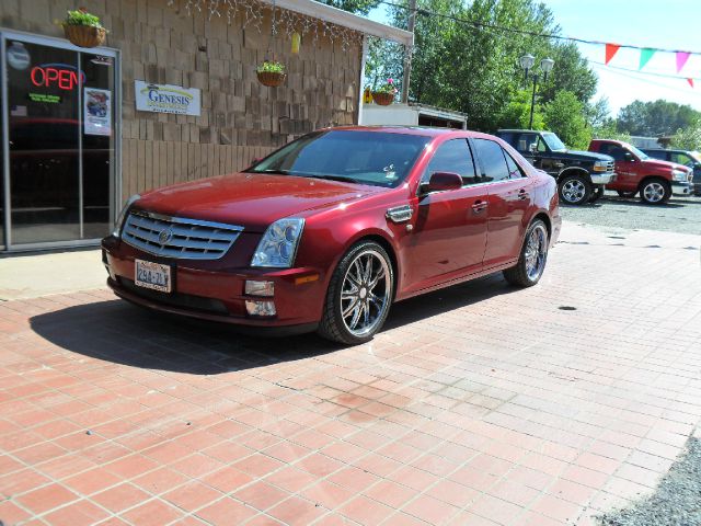 Cadillac STS 2005 photo 18