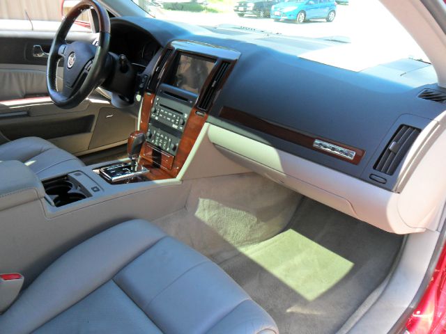 Cadillac STS 2005 photo 6