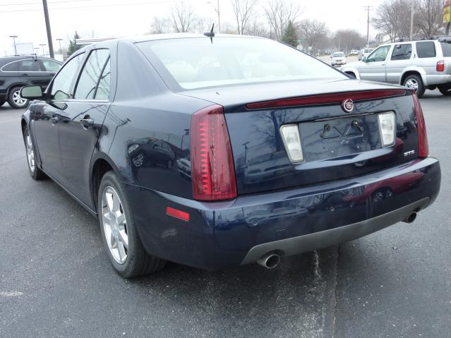 Cadillac STS 2005 photo 1