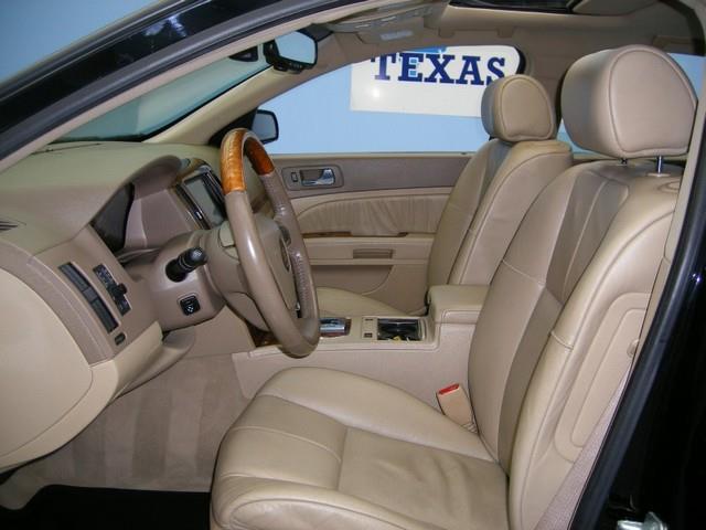 Cadillac STS 2005 photo 2