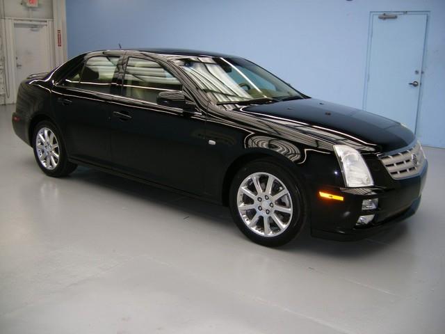 Cadillac STS 2005 photo 32