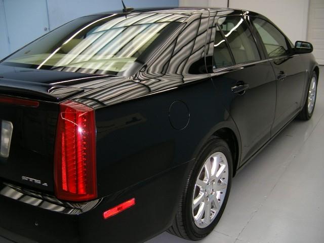 Cadillac STS 2005 photo 34