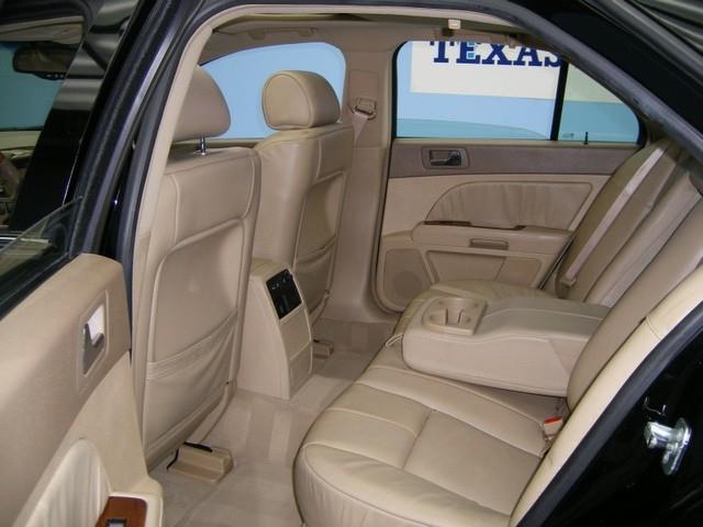 Cadillac STS 2005 photo 35