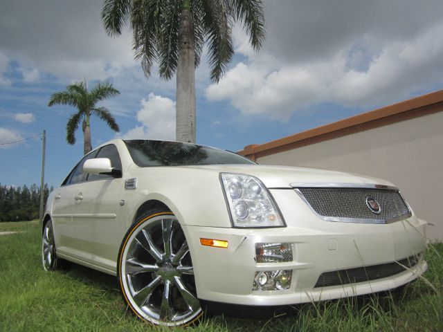 Cadillac STS 2005 photo 4