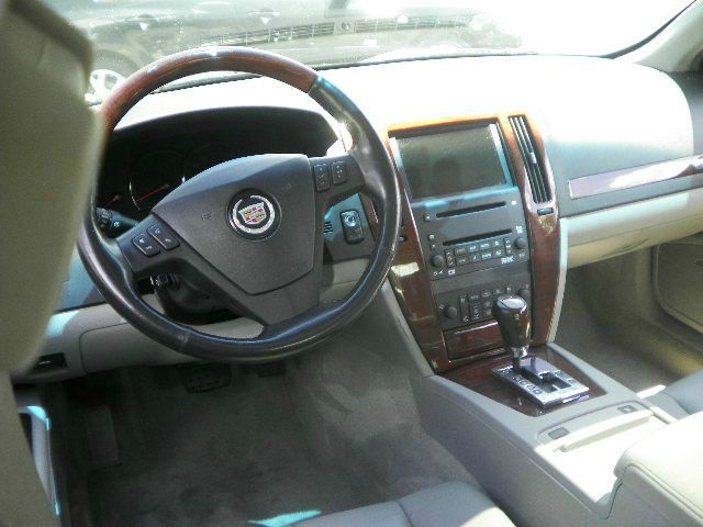 Cadillac STS 2005 photo 1