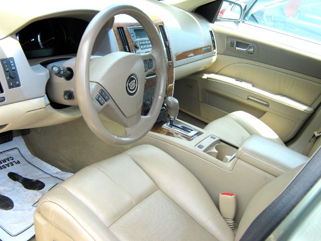 Cadillac STS 2005 photo 9