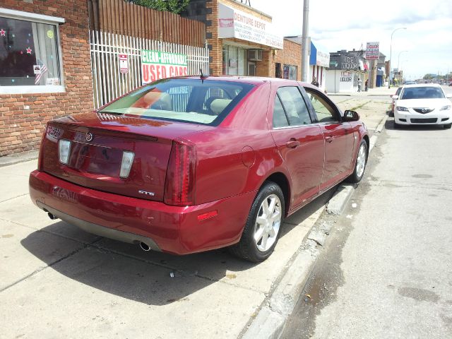 Cadillac STS 2006 photo 11