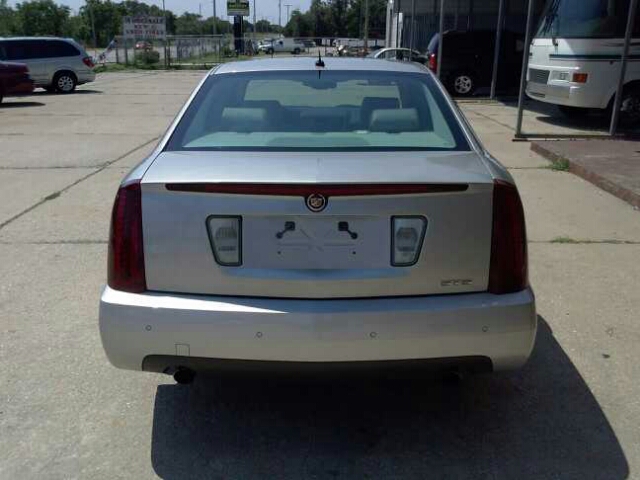 Cadillac STS 2006 photo 3