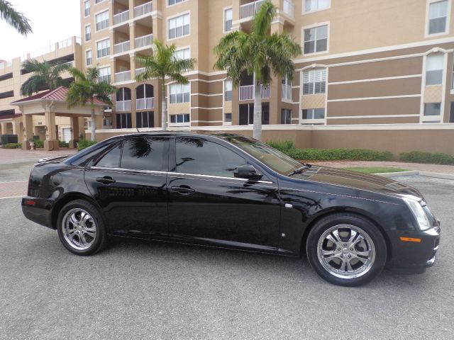 Cadillac STS 2006 photo 33