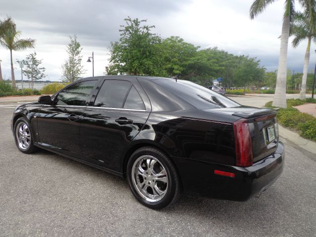 Cadillac STS 2006 photo 40