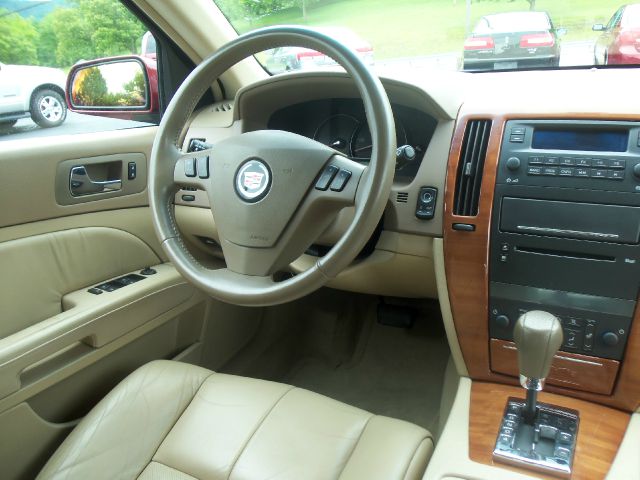 Cadillac STS 2006 photo 1