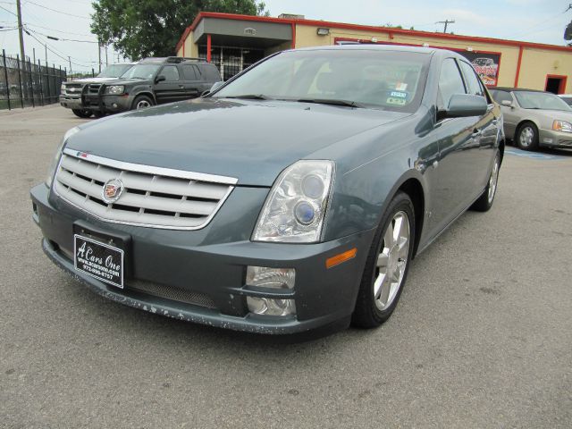 Cadillac STS 2006 photo 16